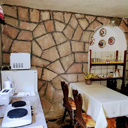 Fueloep Vendeghaz Apartmán